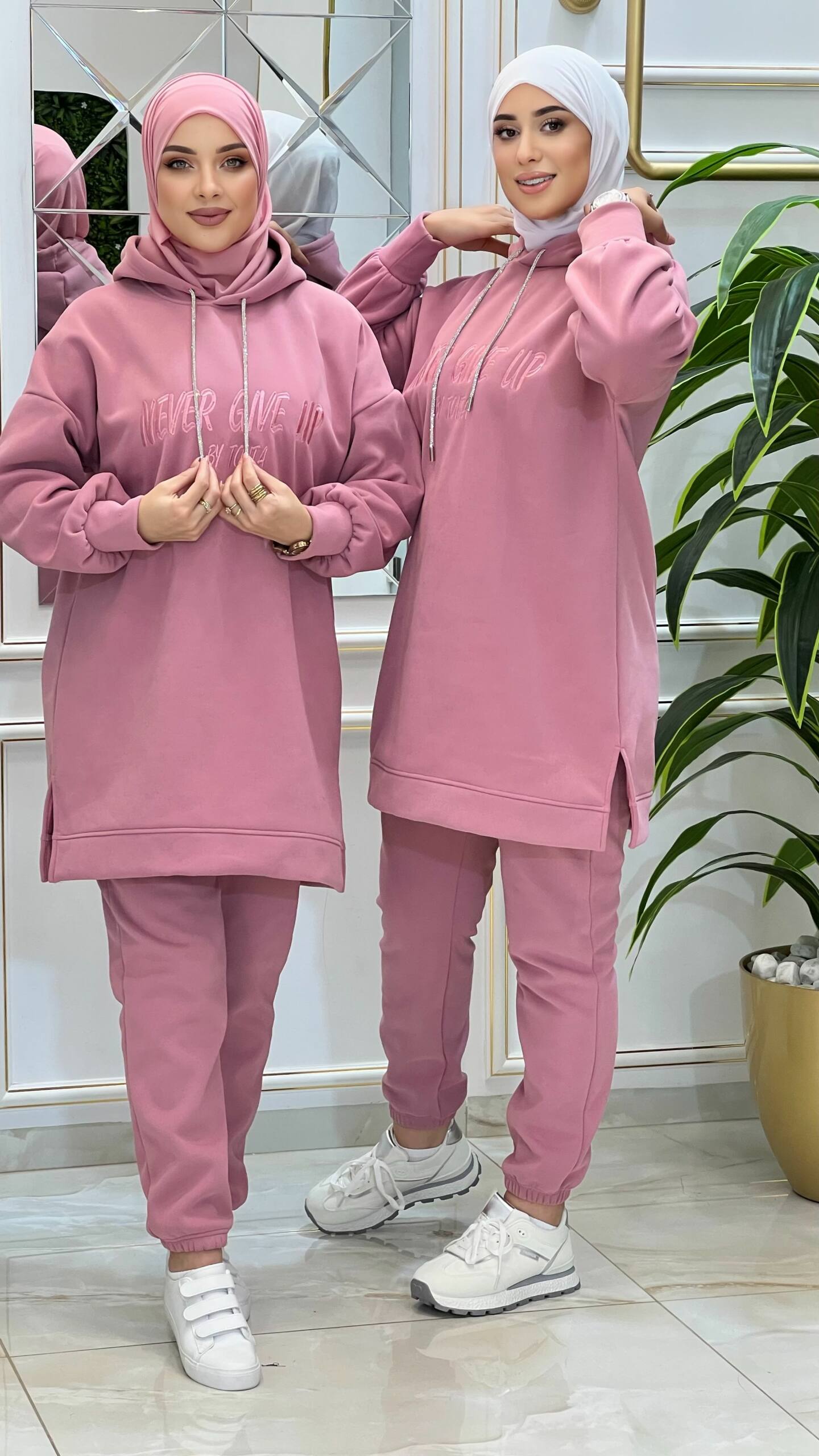 Jogging “Never Give Up" – Image 13