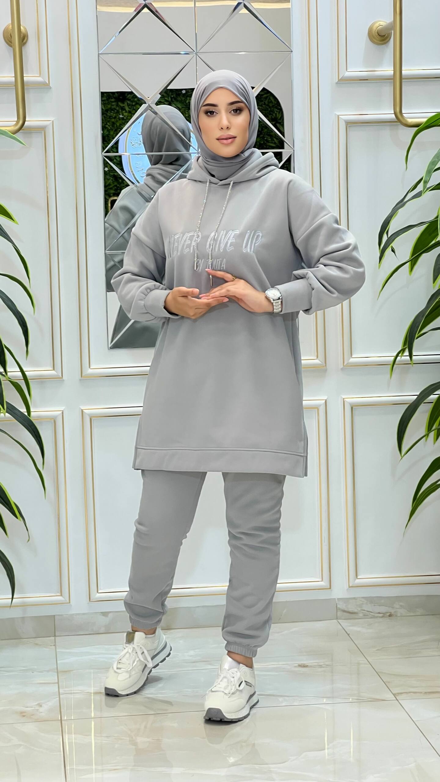 Jogging “Never Give Up" – Image 7