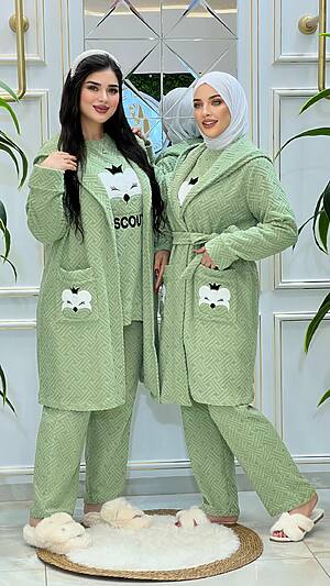 Pyjama 3 pièces BASCOUTA : Robe de chambre +pyjama